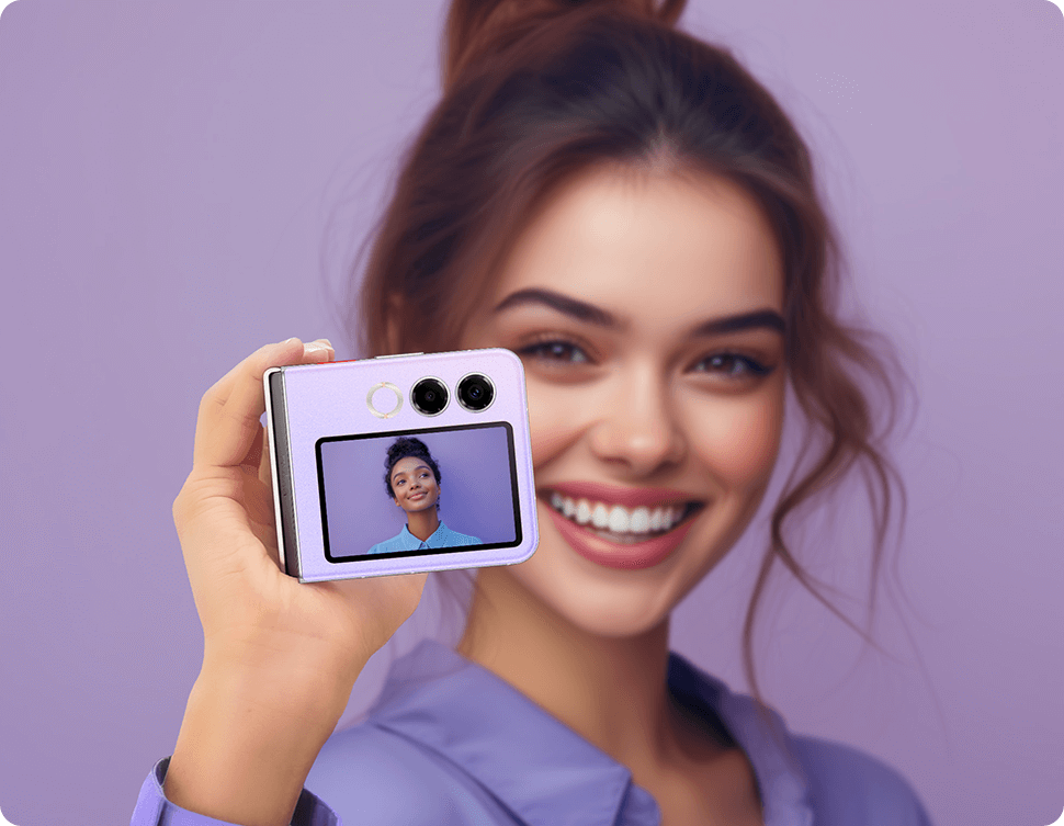 Nubia Flip 2 Review 2025 display and double screen